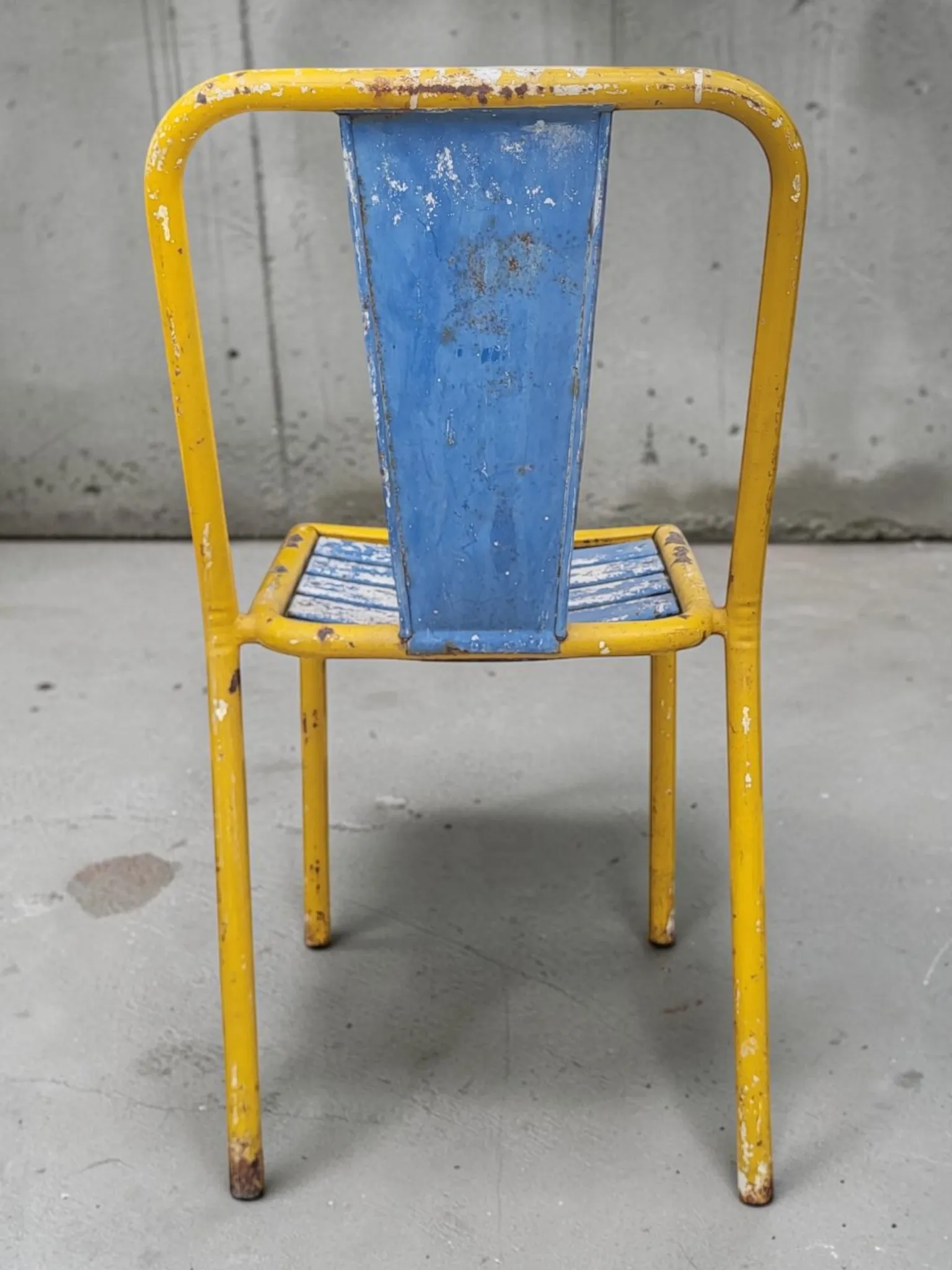 Chaises Tolix Xavier Pauchard T4 - 1950s