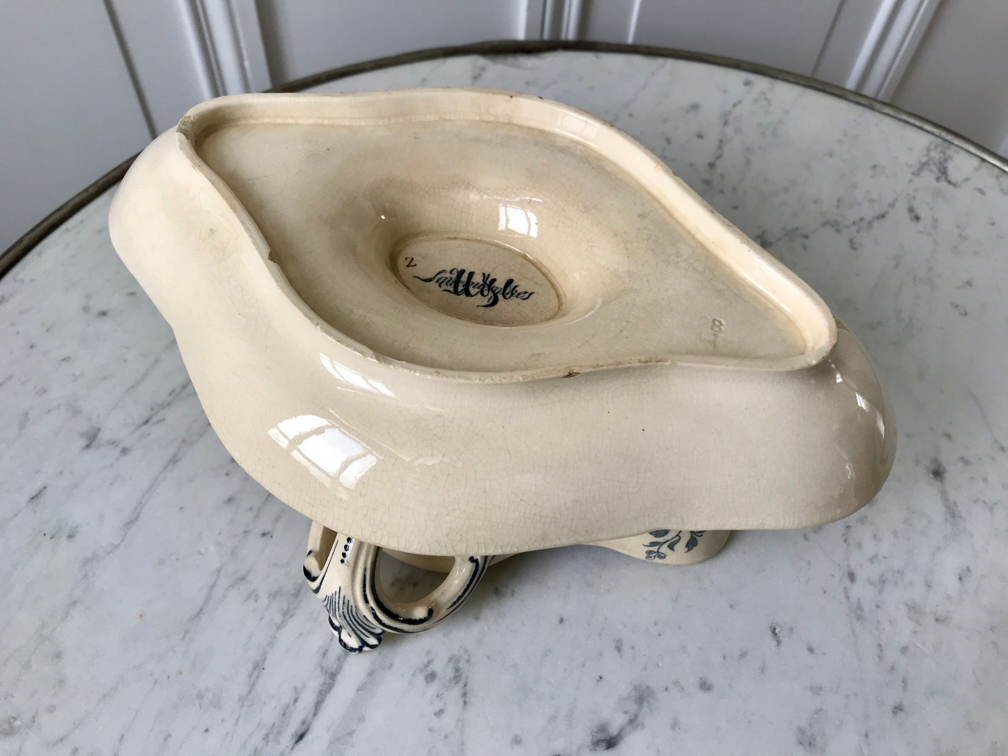 Gravy boat Terre de Fer Sarreguemines late nineteenth century