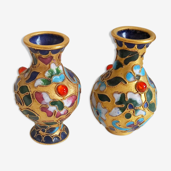 Partitioned miniature vases