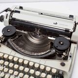 Revised Scheidegger International Typewriter