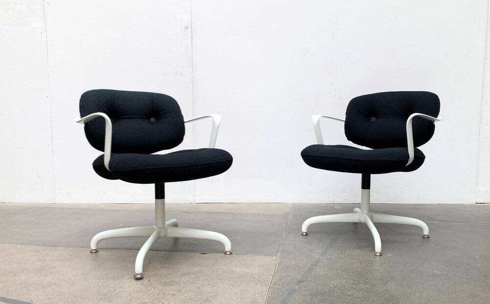 Set of chairs model Space Age 2038 by Bruce Hannah & Andrew Morrison for Knoll International, 1970s.