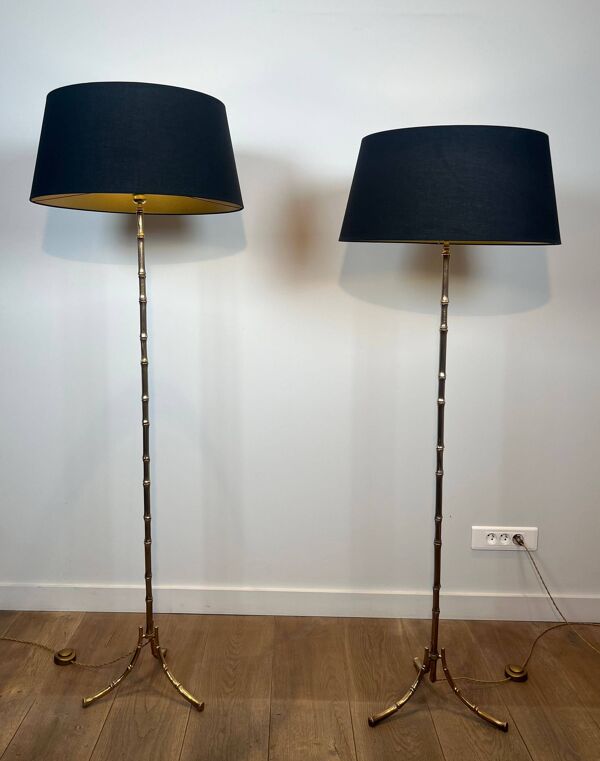 Paire de lampadaires de parquet en bronze façon faux-bambou de la Maison Baguès