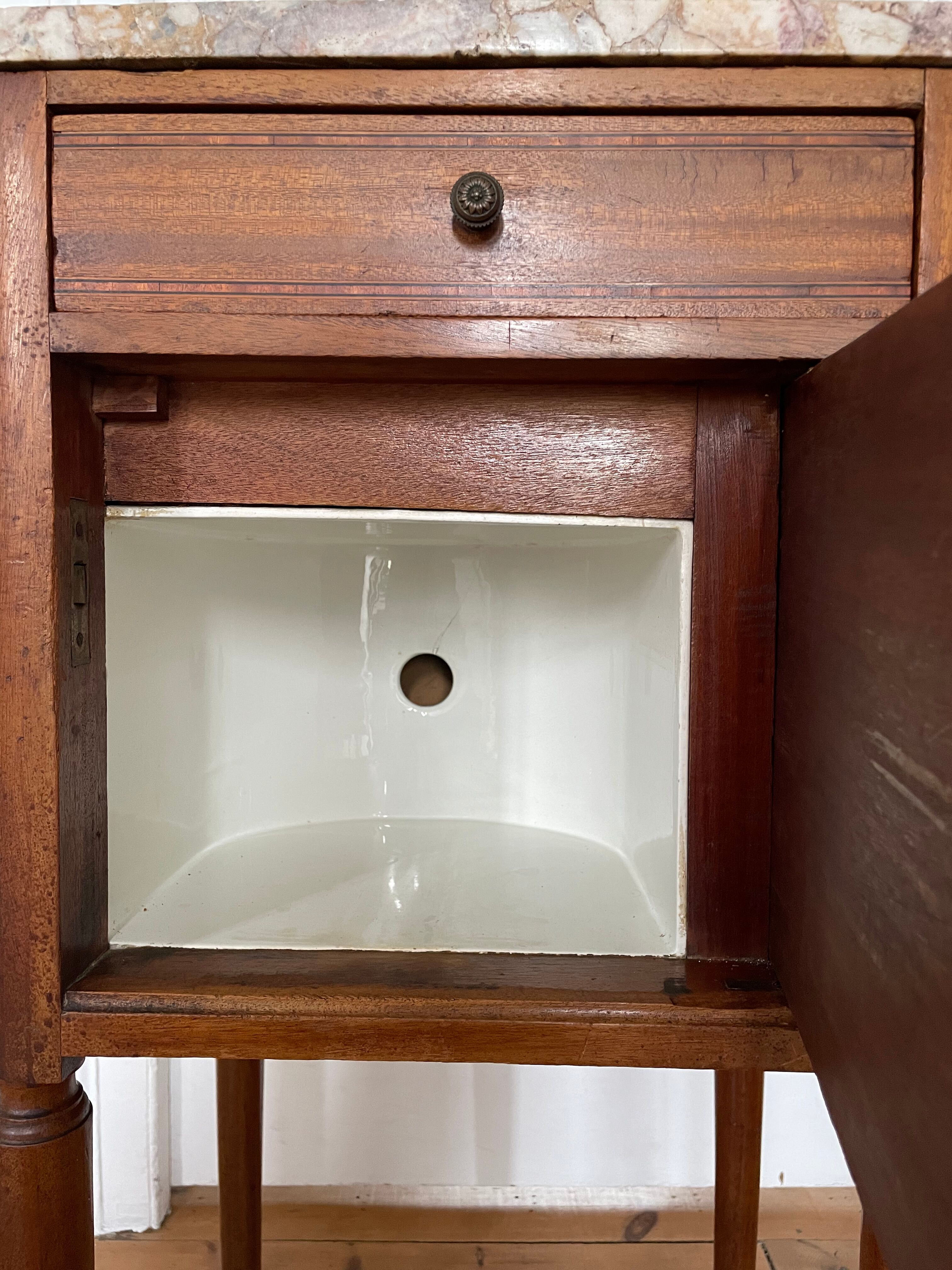 Paire de chevets 1900