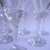 6 twisted feet wine glasses