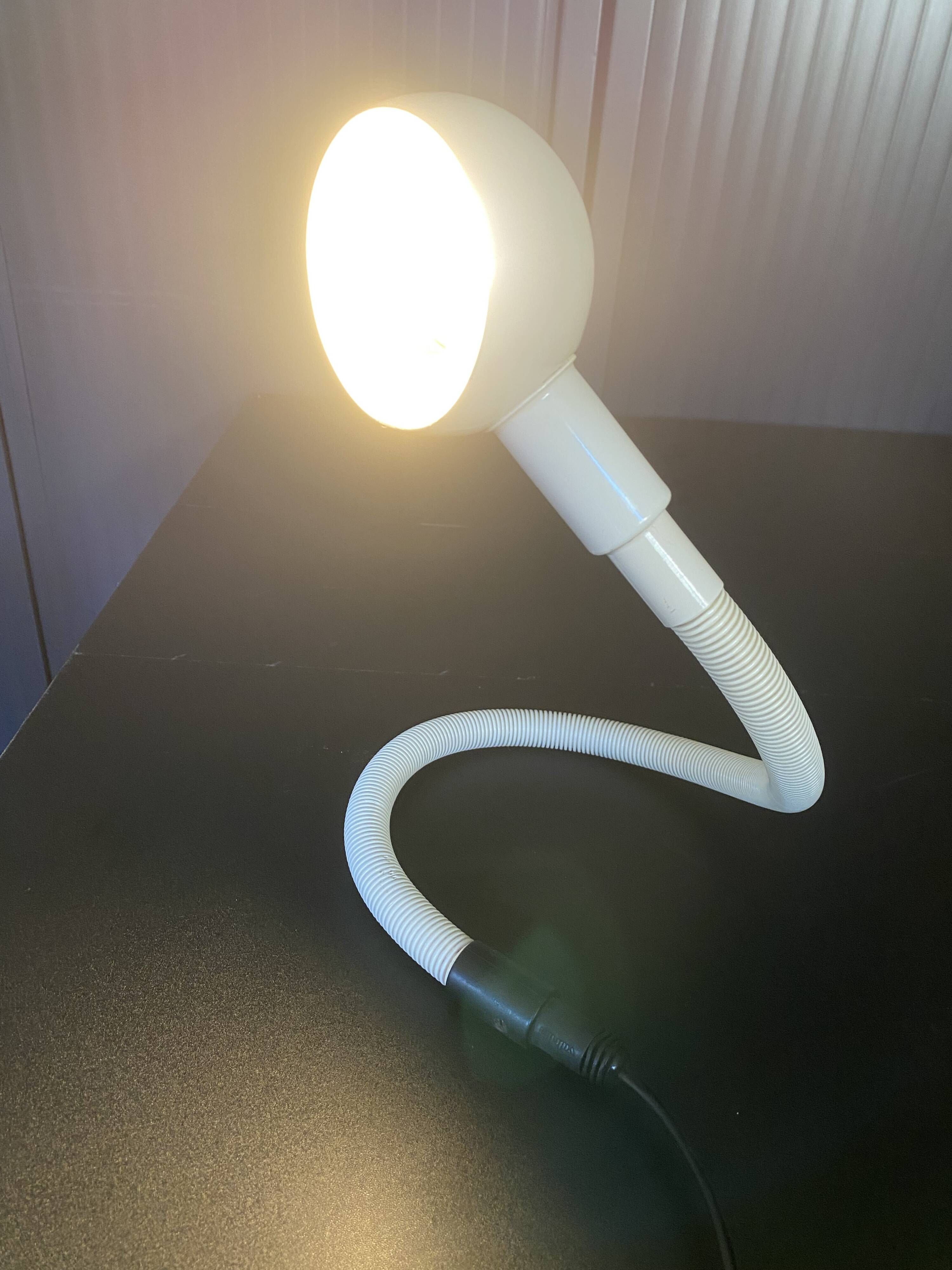 Lampe blanche Hebi d’ Isao Hosoe pour Valenti blanc crème vintage 1970