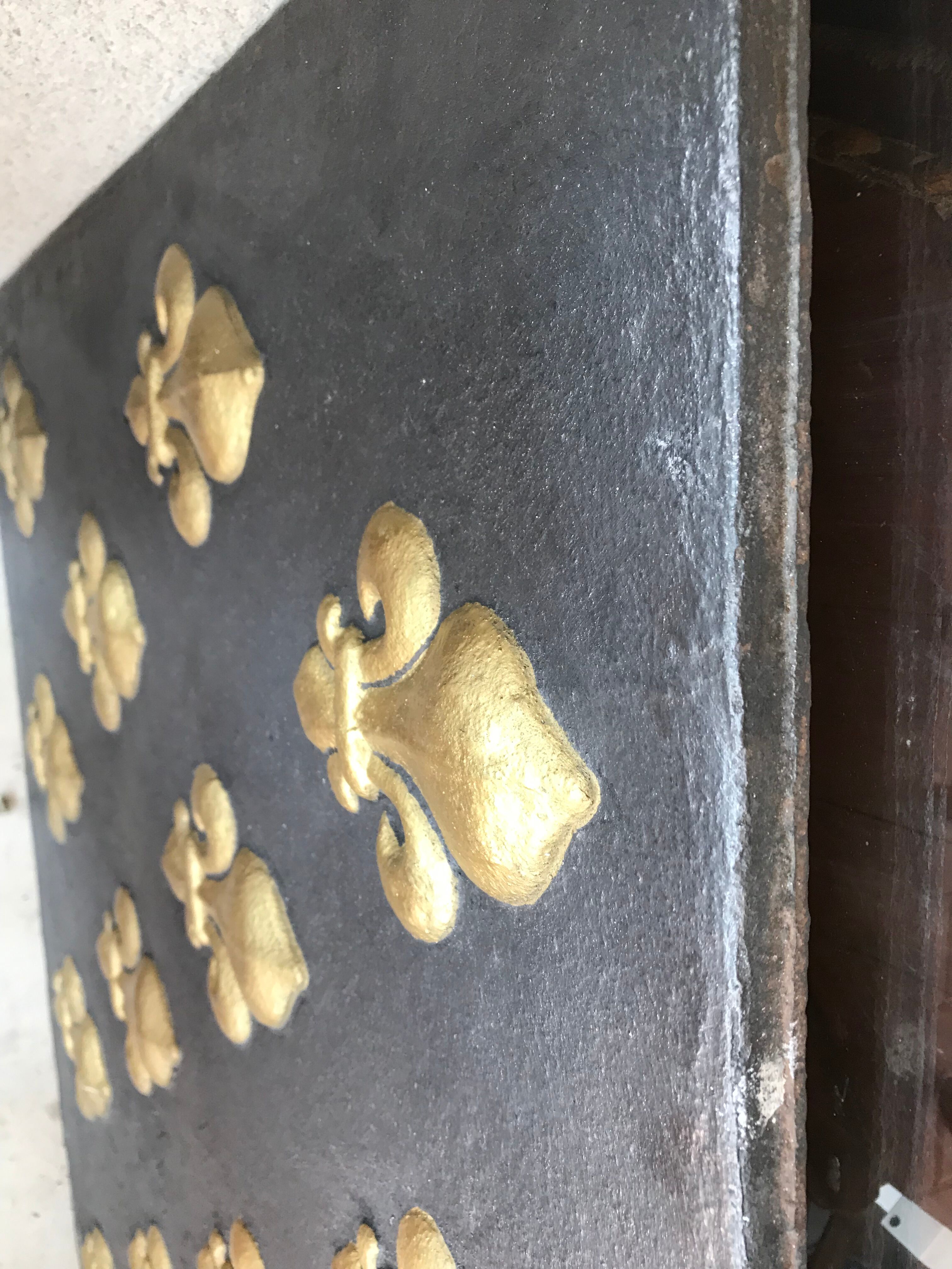 Wooden Woodplate in Fonte decoration Lys