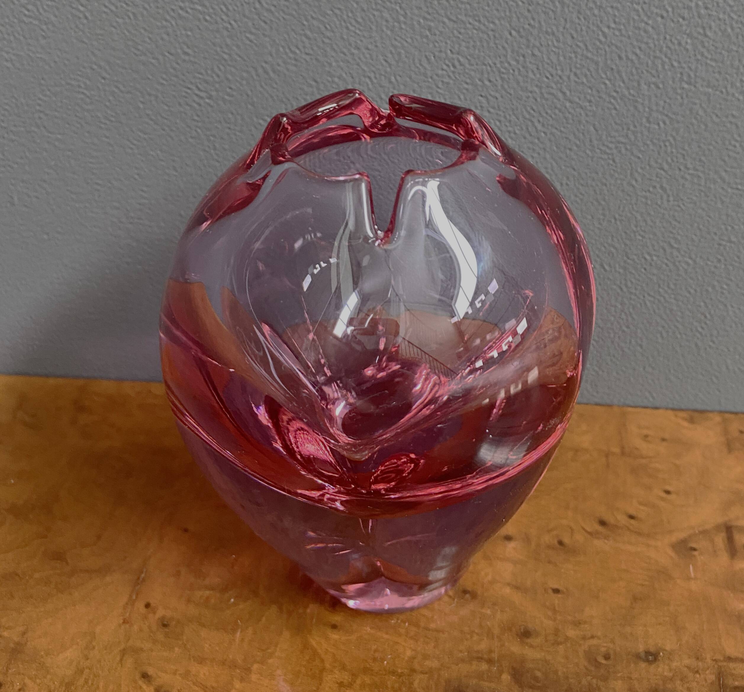 Red Glass vase "tulip" top 1960s