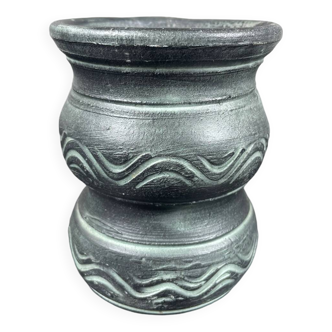 Petit vase noir avec vagues vertes