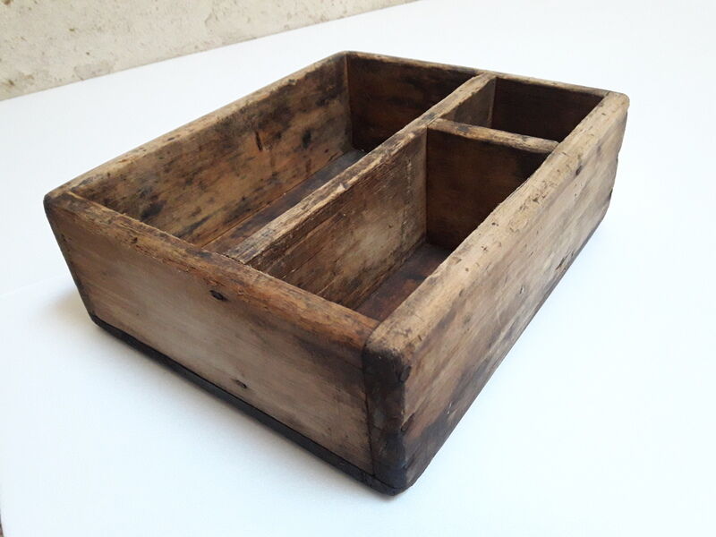 Wooden box workshop with compartments 27x22,7cm