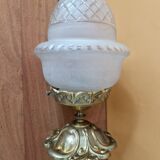 Plafonnier en métal doré et verre taillé style Louis XV