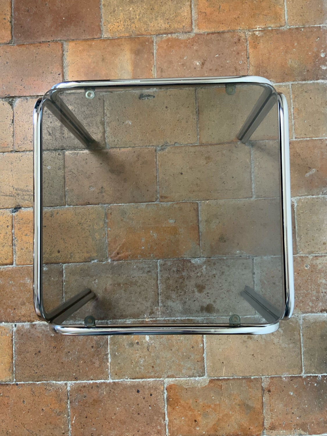 Design coffee table 70