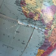 Vintage terrestrial globe 1961 world map Taride Paris - 36 cm