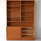 Scandinavian bookcase with storage compartment