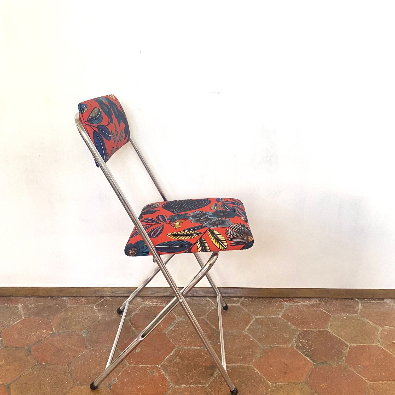 Vintage upcycling folding chair