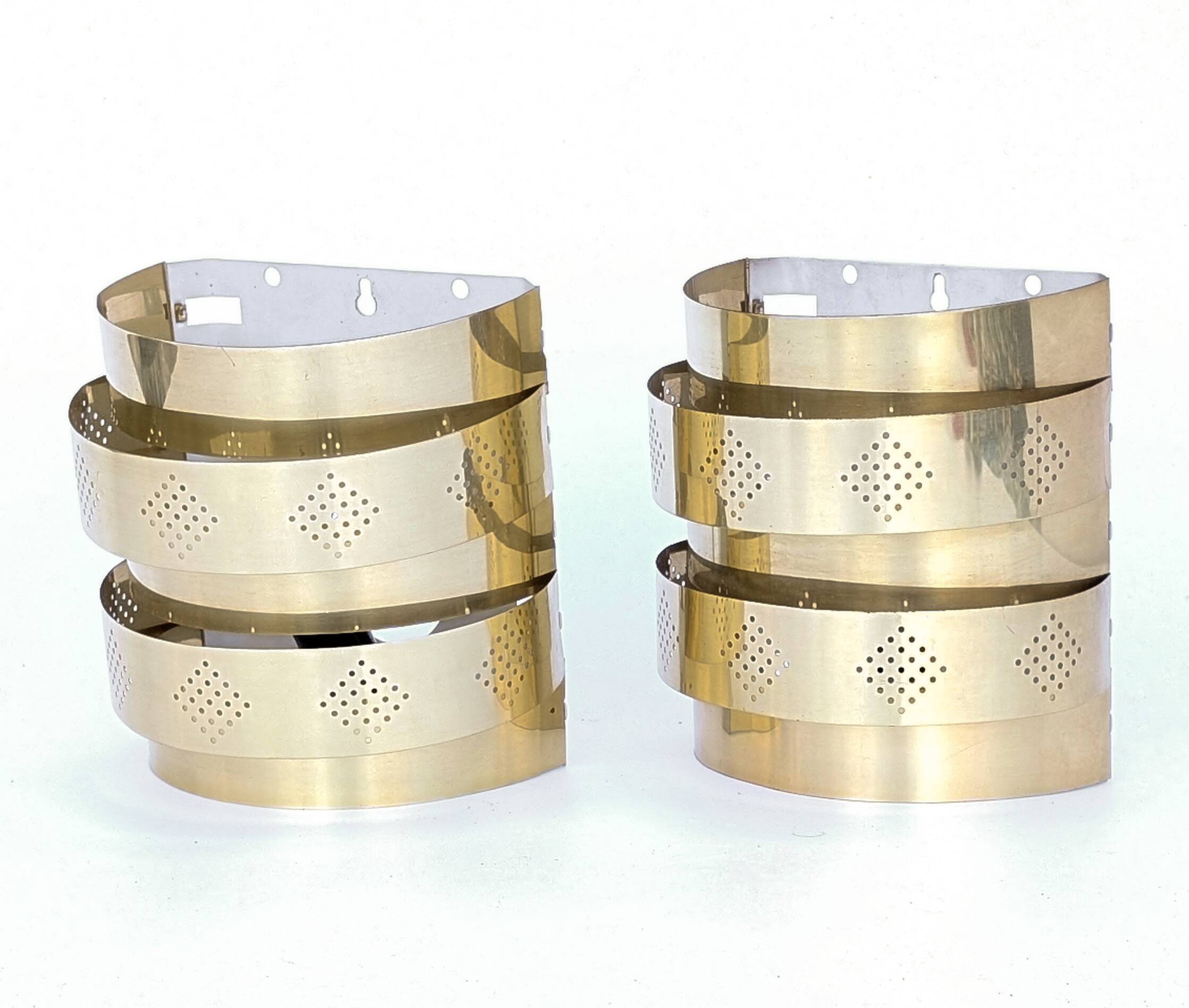 Pair of sculptural wall lights in brass – Werner Schou - Coronell Elektro