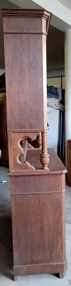 Buffet a deux corps époque Louis Philippe en noyer vers 1830