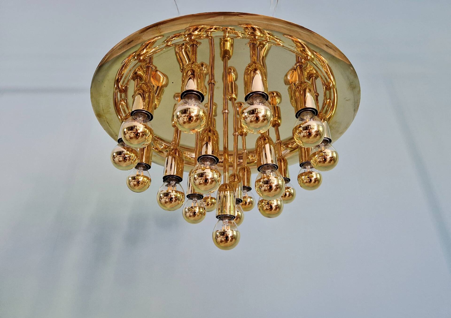 XXL Sputnik ceiling light in brass, Space Age design, 1970.