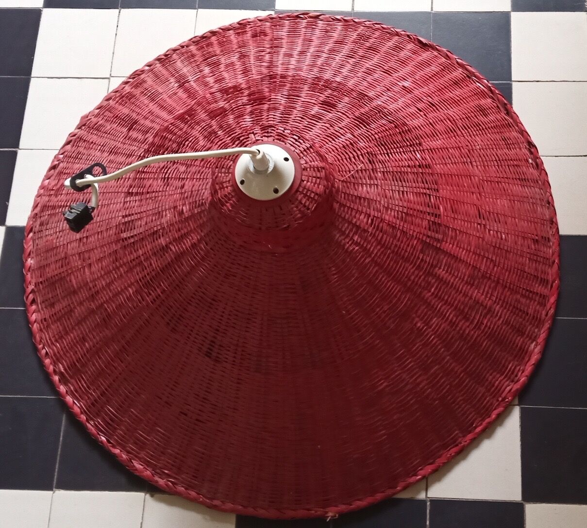 Suspension lamp in red wicker, ø 60 cm
