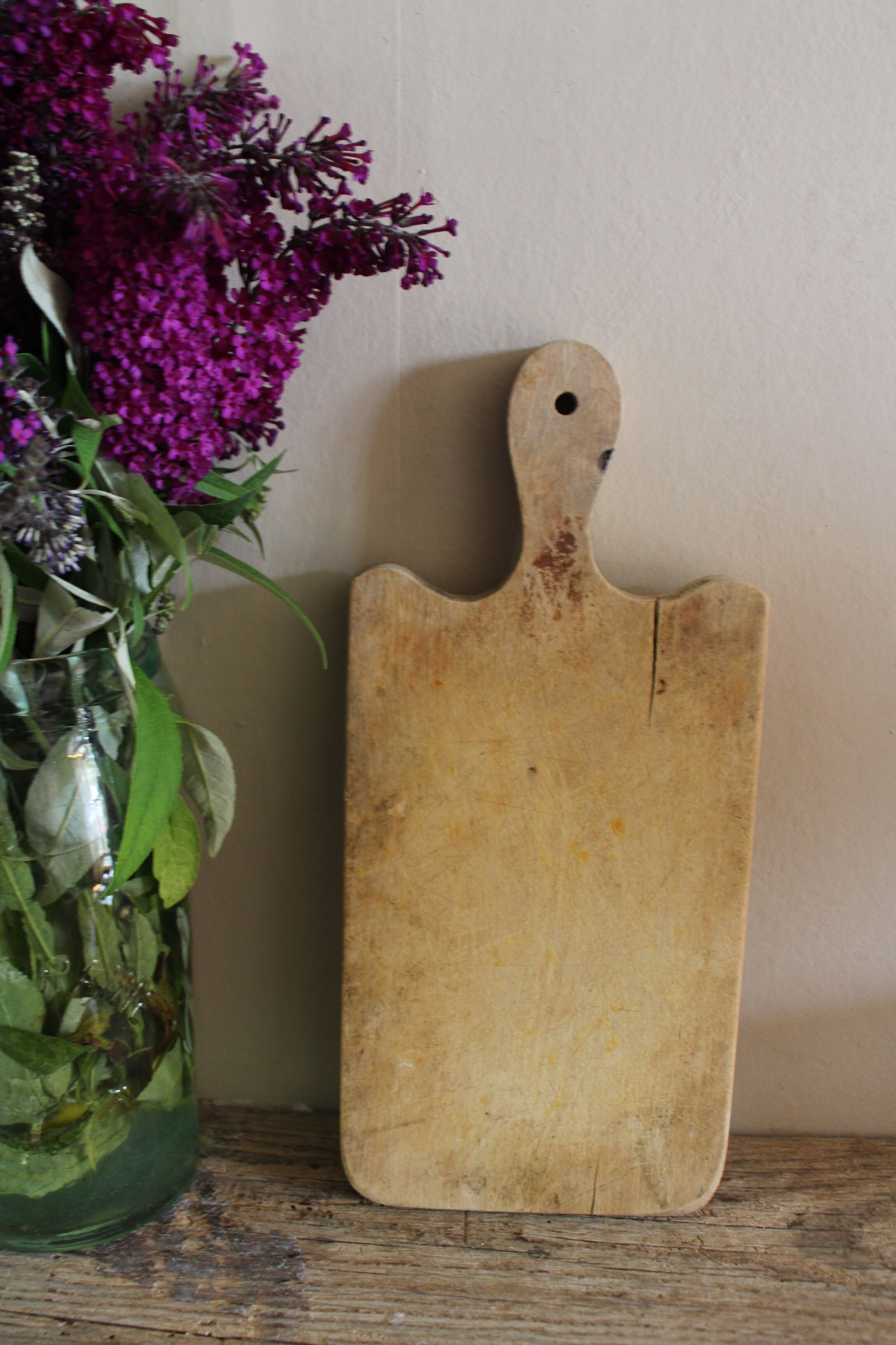 Wooden cutting board