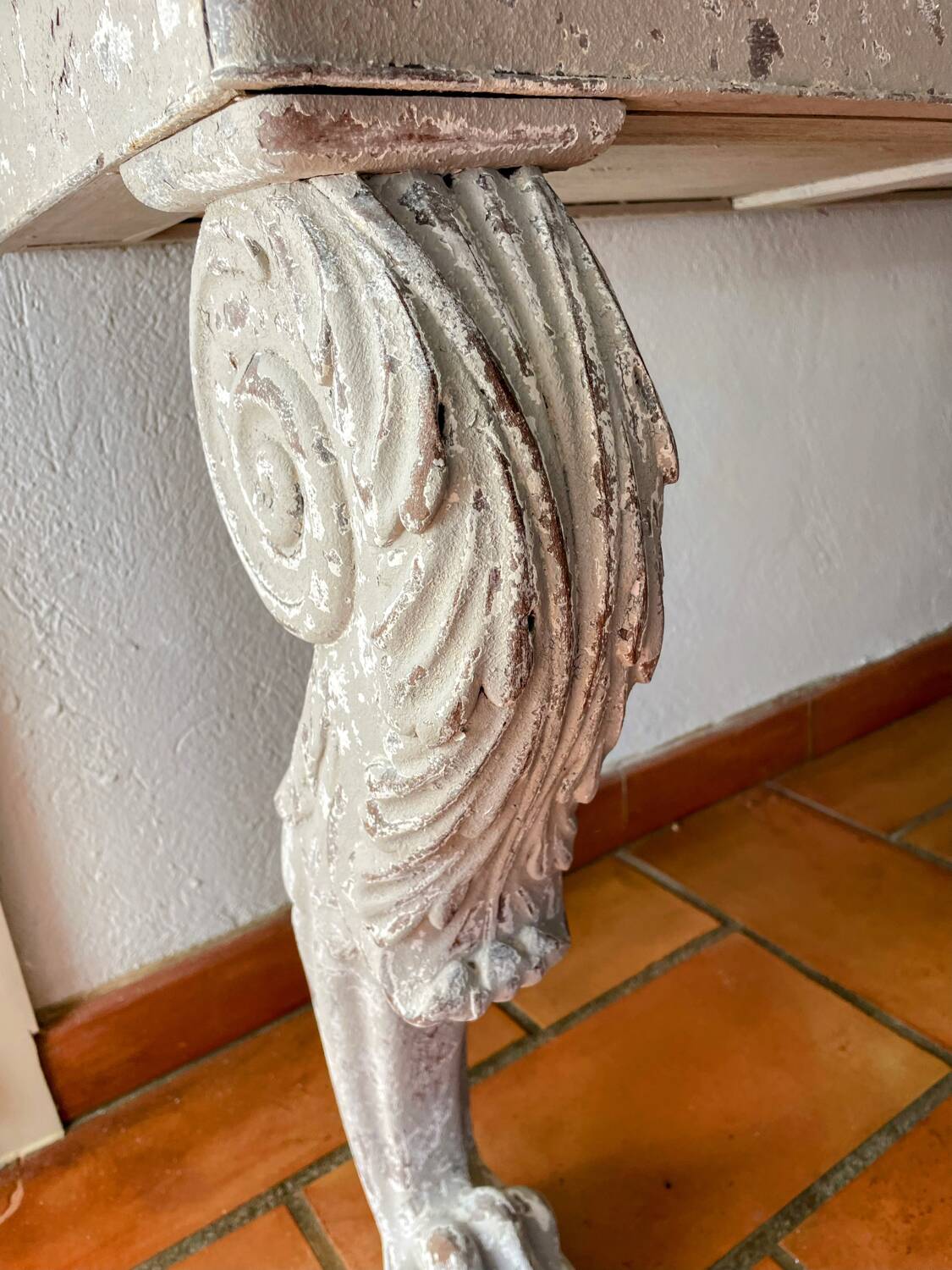 Empire style console table in wood and marble