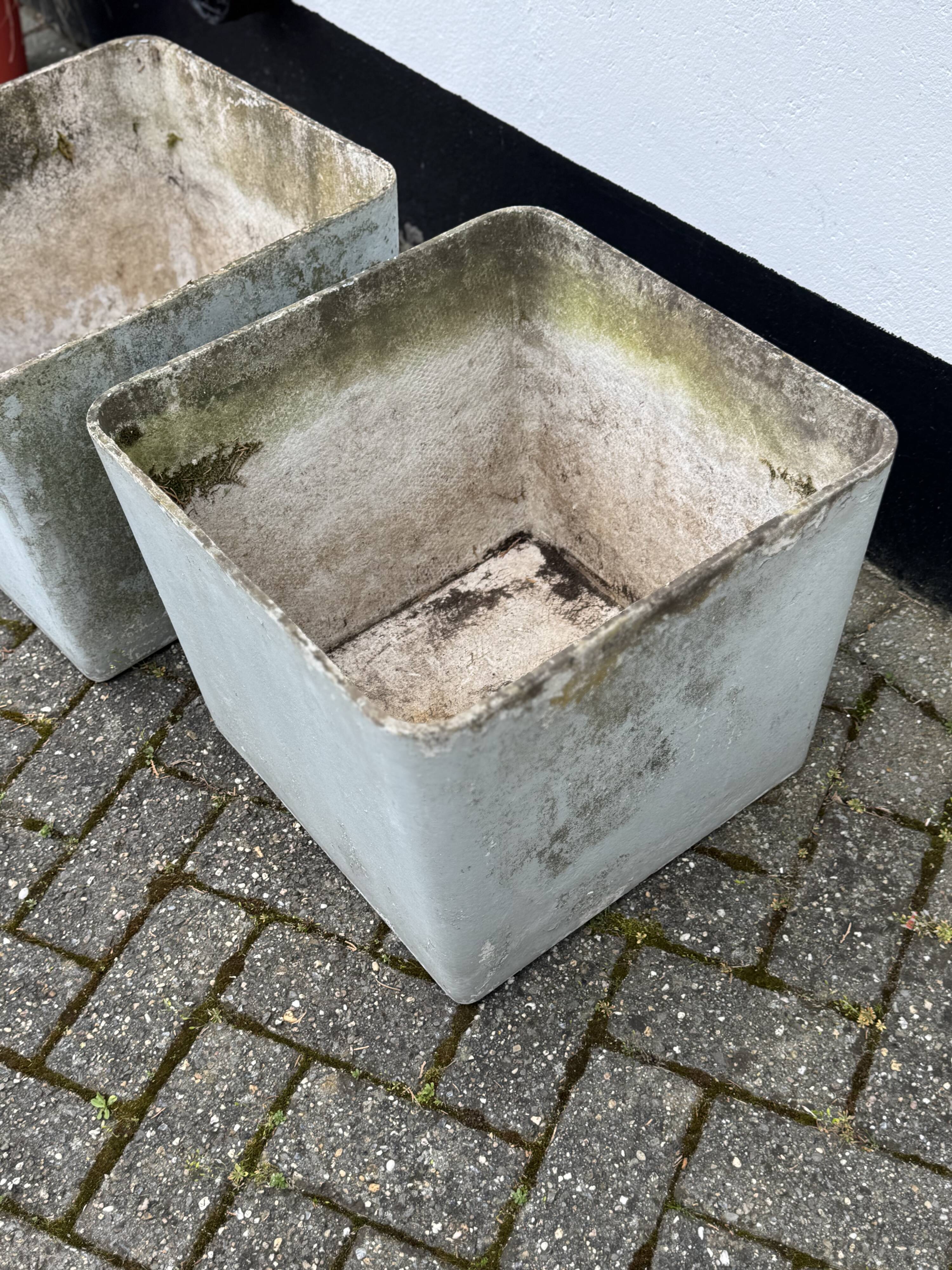 Paire de jardinières carrées