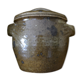Sandstone pot with handles hands