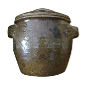 Sandstone pot with handles hands