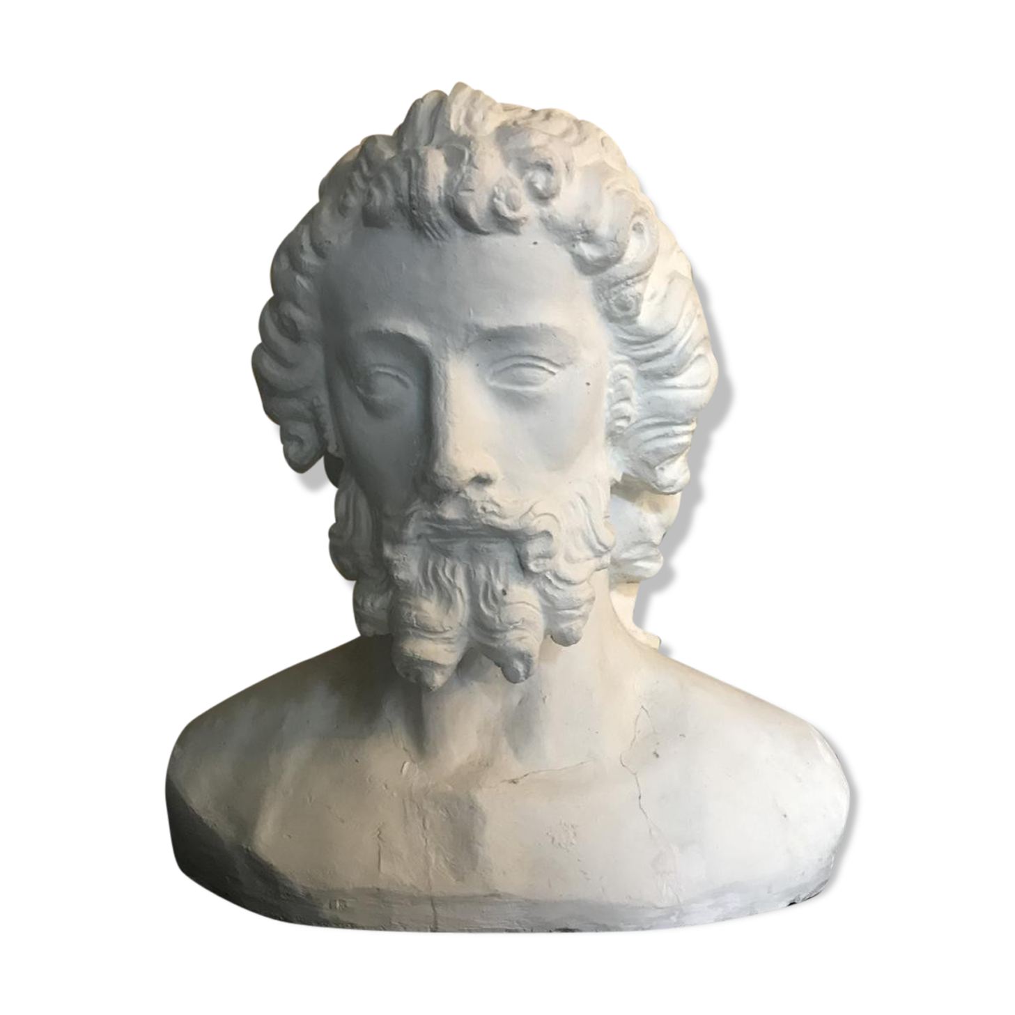 Sculpture in plaster head of Holy