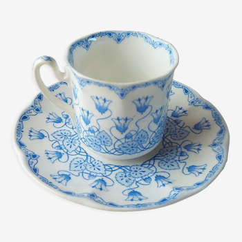 Tasse et sous tasse en porcelaine de Sarreguemines