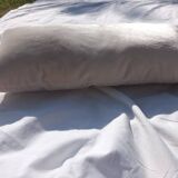 Medicis Ivory cushion