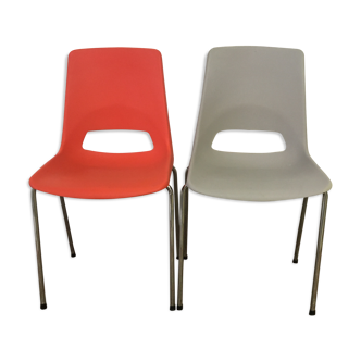 Pair of vintage Grosfillex chairs