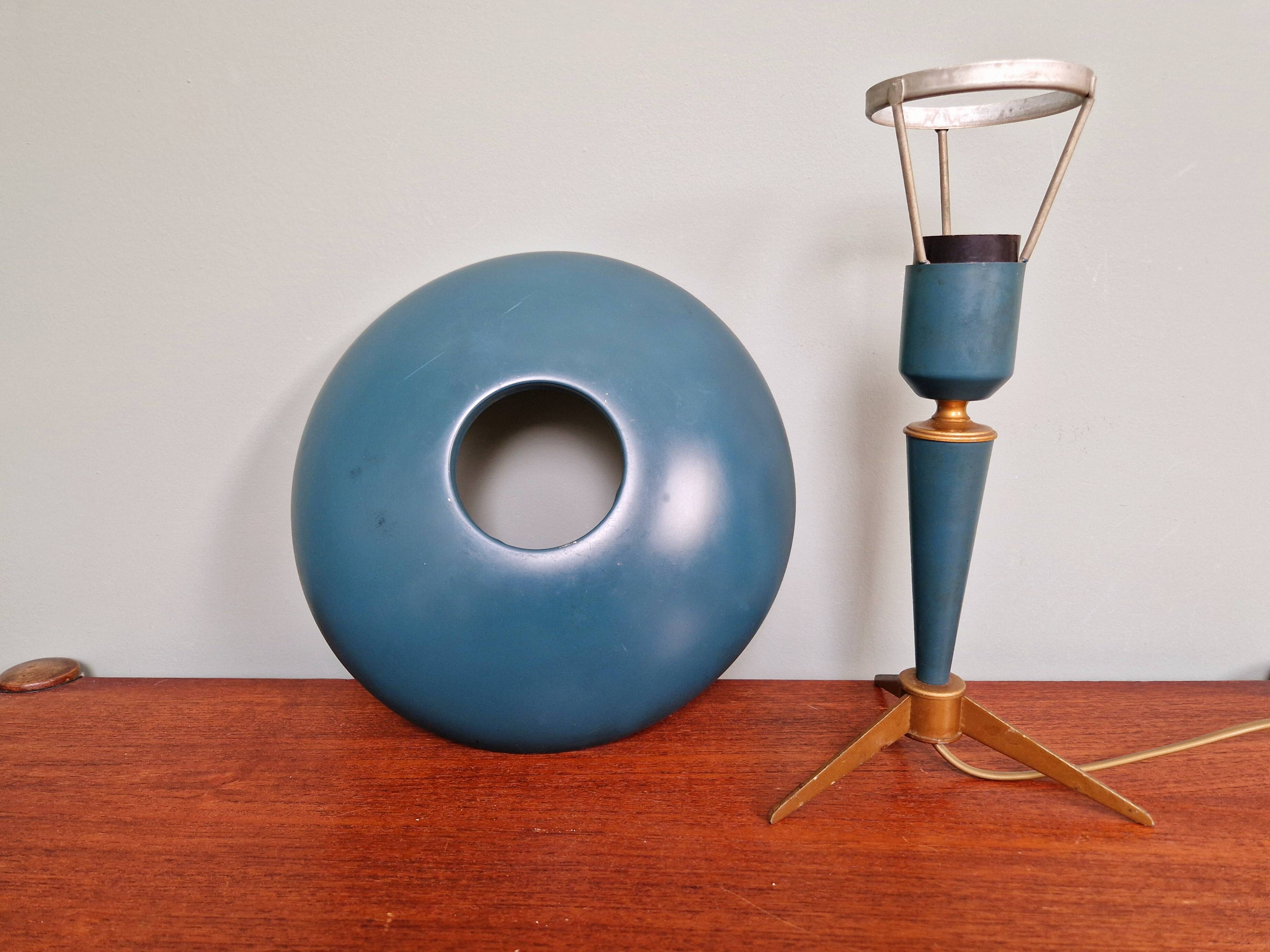 Philips tripod lamp, Bijou model, Louis Kalff design
