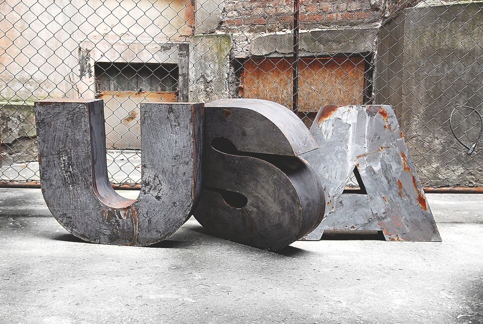 lettre metal industriel