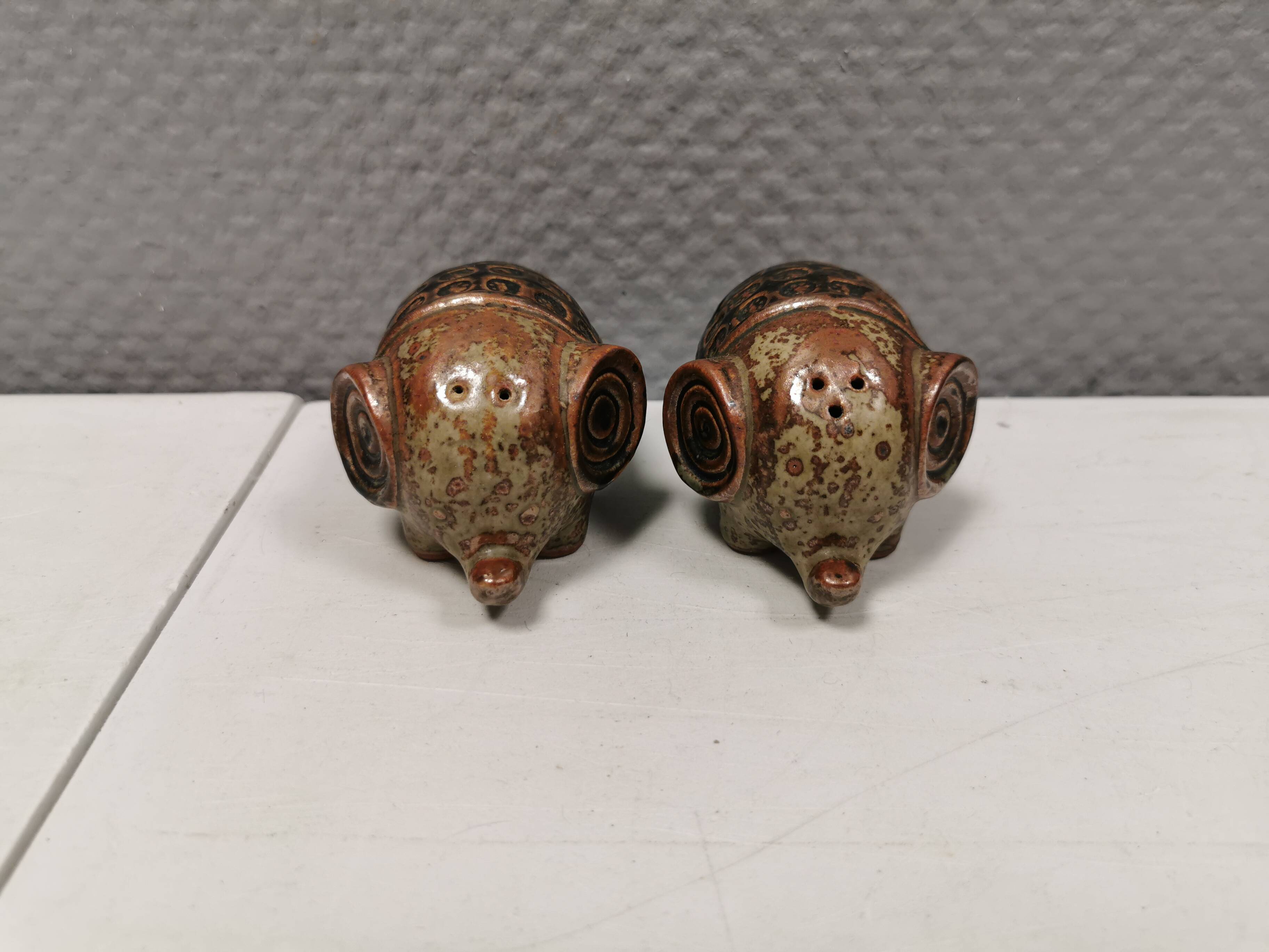 Ceramic elephants as salt and pepper sets made for Danish Søholm 1970-1980s.