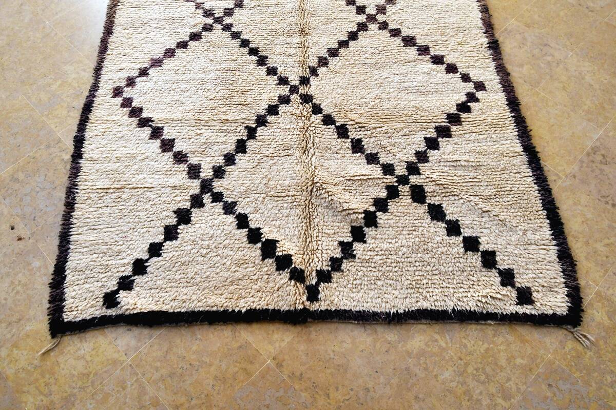 Vintage Beni Ouarain rug
