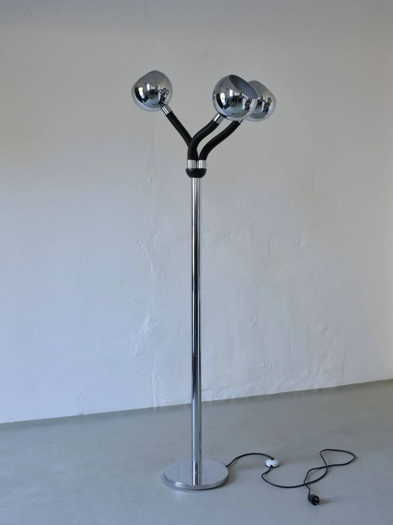 Chrome 3-arm space-age floor lamp | Italy | 1970s