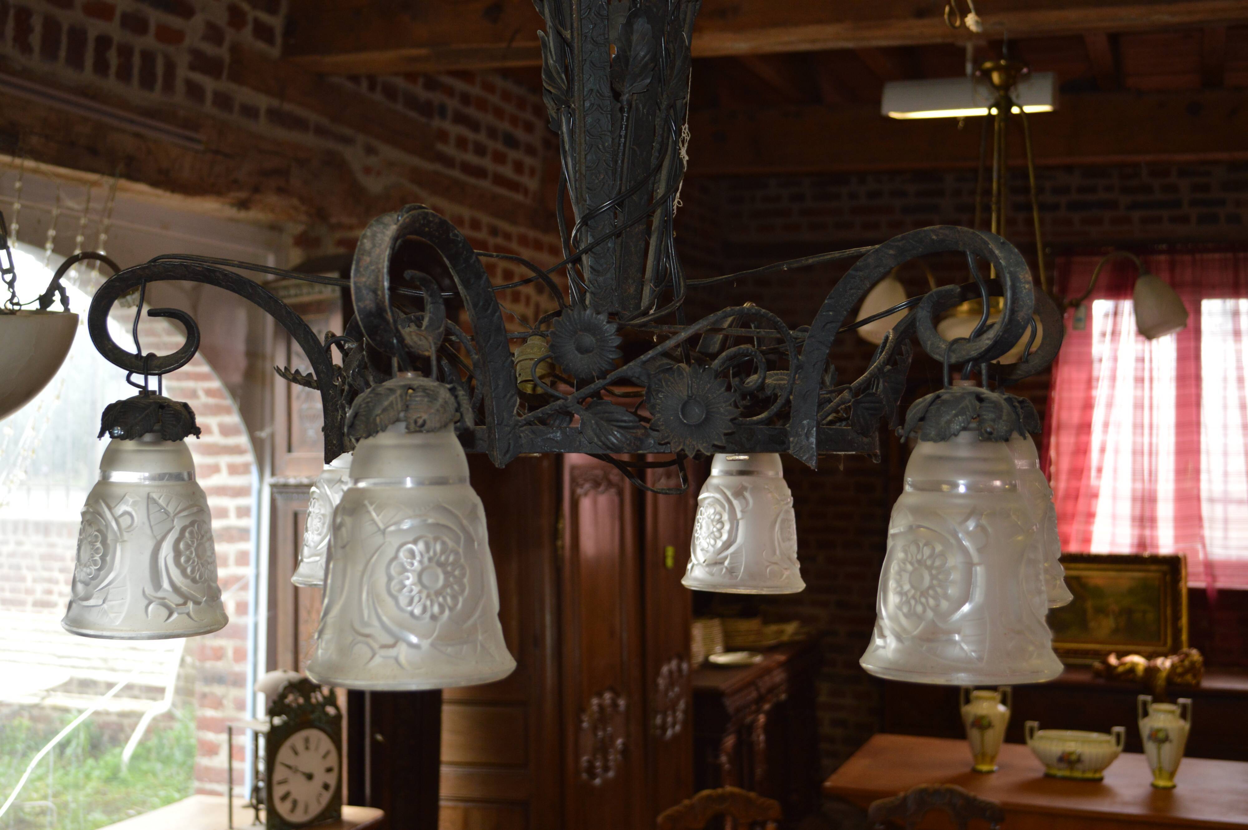 Wrought iron chandelier art deco style with floral décor