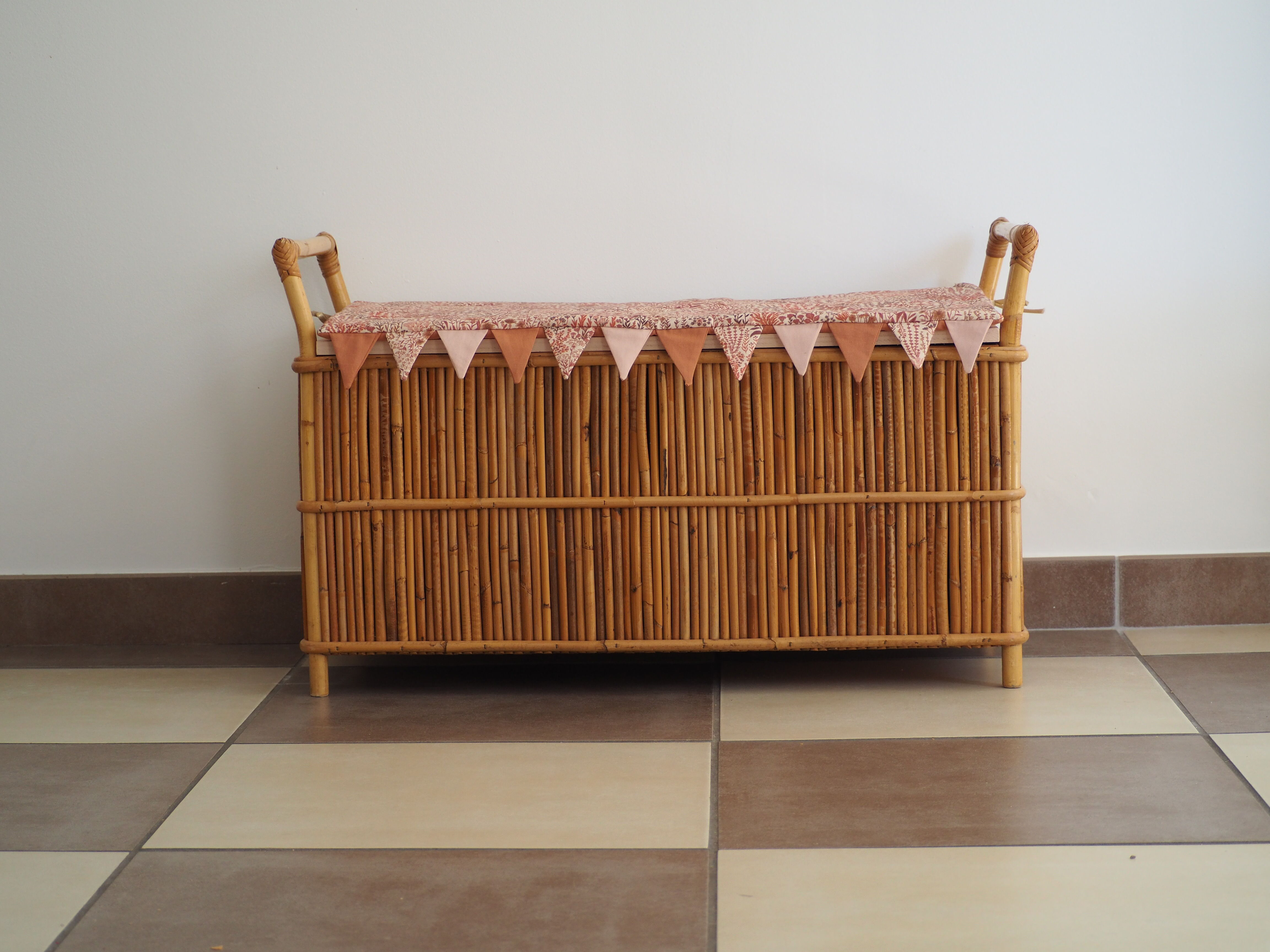 Vintage rattan chest bench