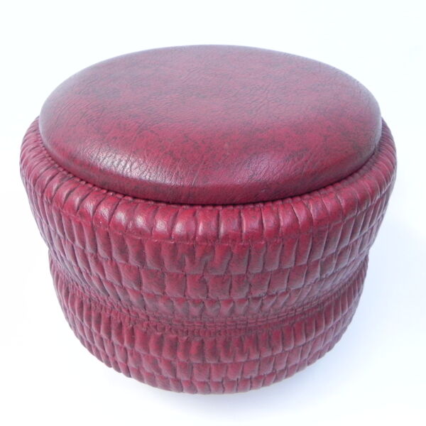 Pouf vintage sur 3 pattes