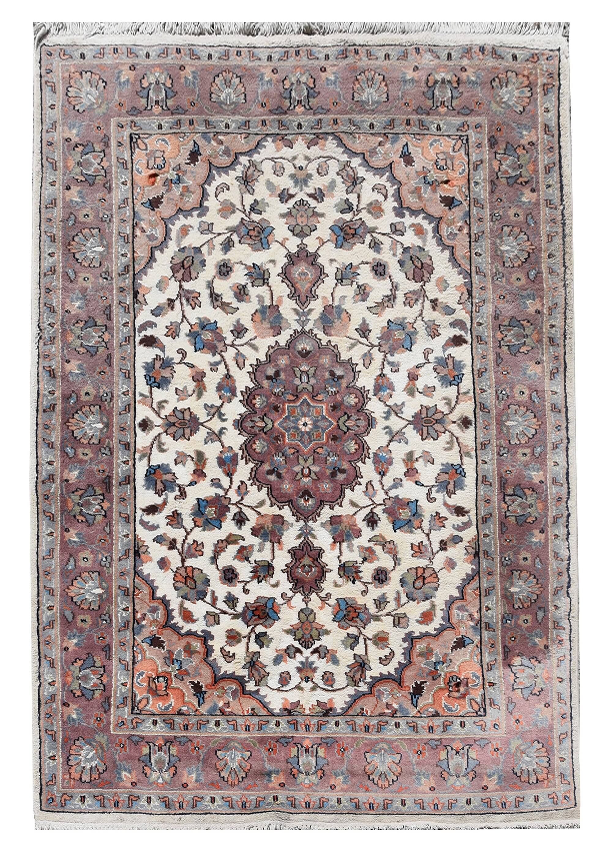 Tapis d'orient jihangir - laine et soie: 1.82 X 1.26 mètres - qualité: laine et soie sur trame coton
