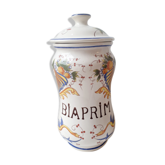 Pharmacy jar biaprim