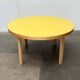 Table basse moderne en linoléum jaune du milieu du siècle par Alva Aalto pour Artek, Finlande, années 1960
