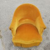 Vintage toad armchair- Golden yellow velvet.