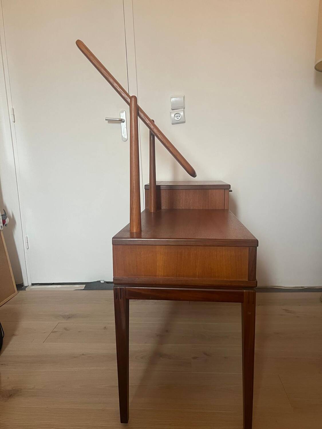 Coiffeuse en teck scandinave vintage