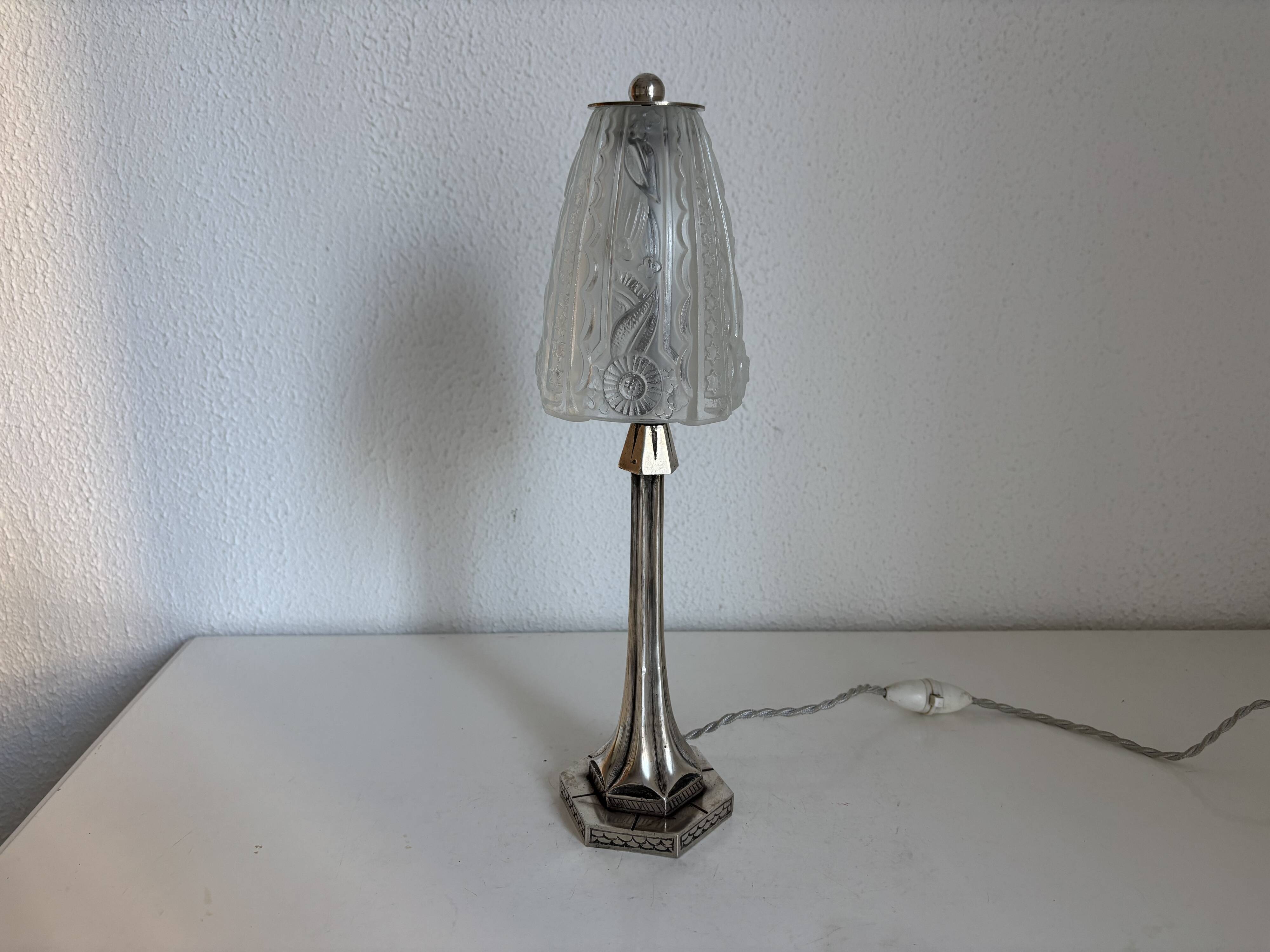 Art Deco table lamp from the 1920s–1930s — Tree trunk base in nickel metal