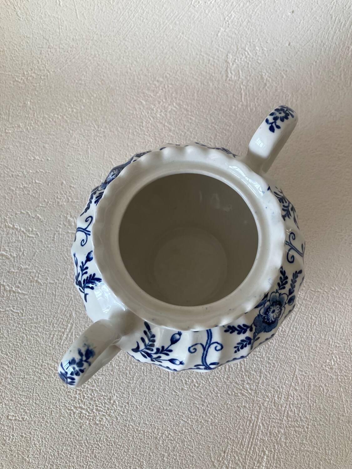 Johnson Bros English porcelain sugar bowl, Indies pattern