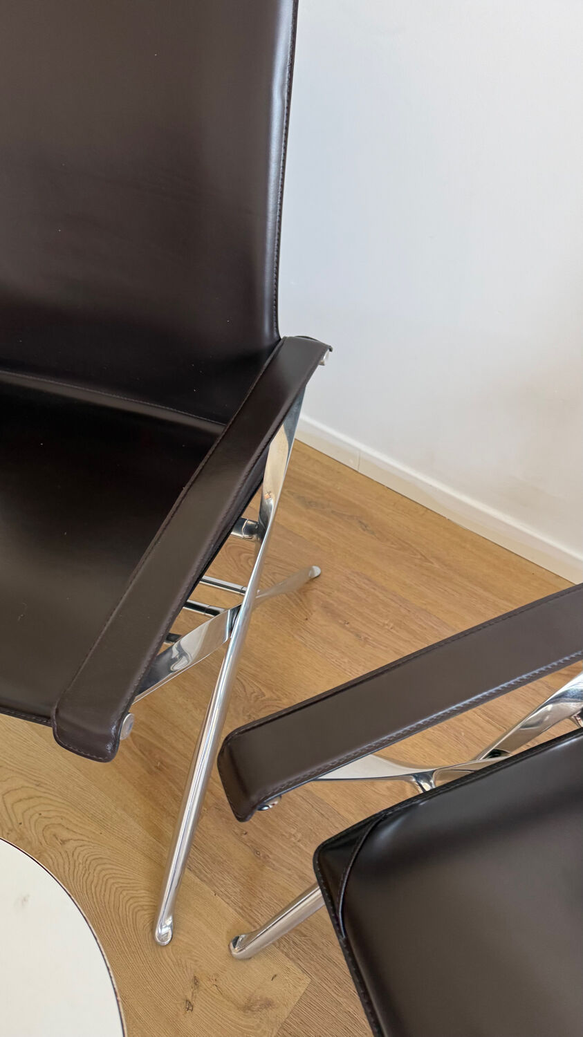 Beverly Armchair – B&B Italia – designed by Antonio Citterio