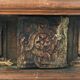 Antique coffre en bois sculpté avec motif végétal période renaissance