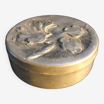 Candy box in embossed pewter with Art Nouveau floral motifs