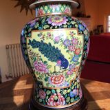 Chinese vase with lid (potiche)